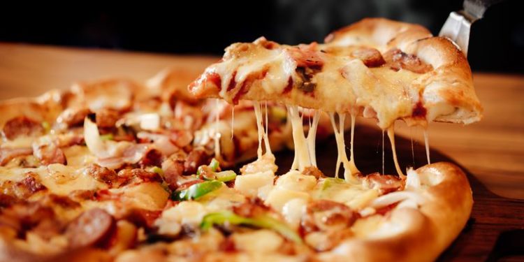 How to Choose Quality Cheese for Your Pizza