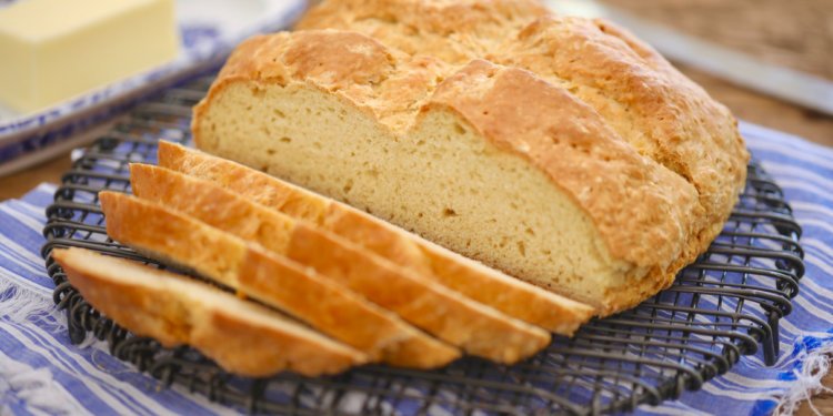 Warndu Mai’s saltbush soda bread and Davidson’s plum jam recipes