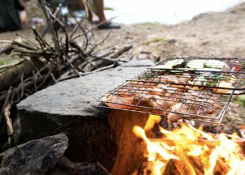 The Dos and Don’ts of Campfire Cooking