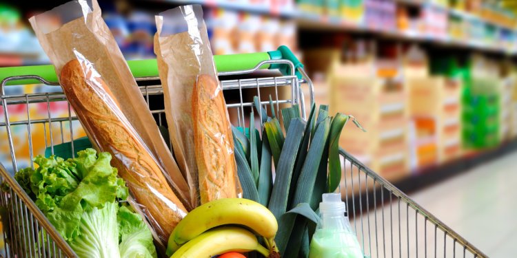 Gas stations ingesting into speedy grocery store share
