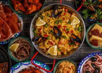 Empires of taste, three remarkable cuisines of the world