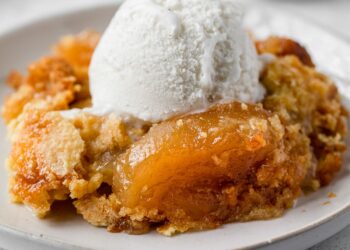 Apple Dump Cake Recipe – Easy-Breezy Apple Dump Cake